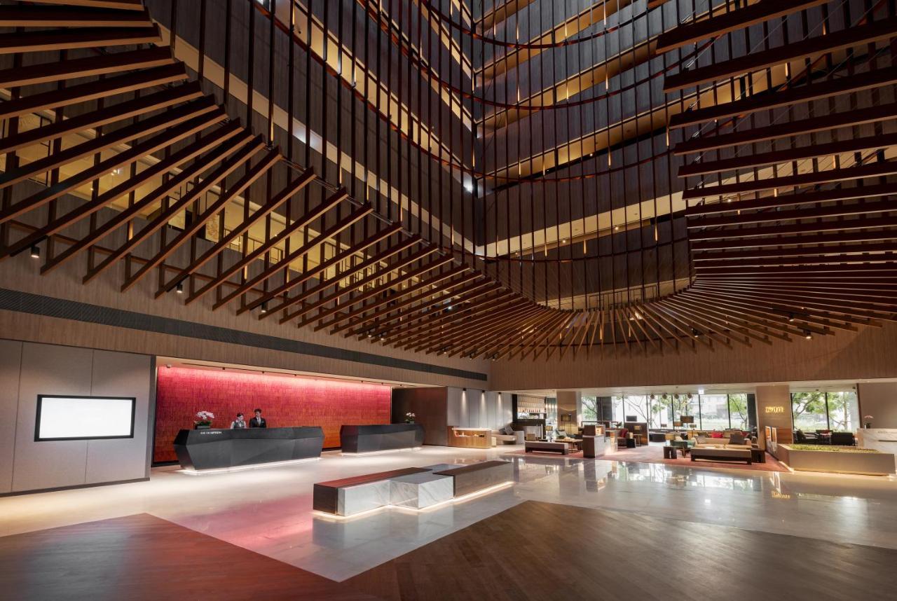 Crowne Plaza Tainan By Ihg Hotel Ngoại thất bức ảnh The lobby of the hotel