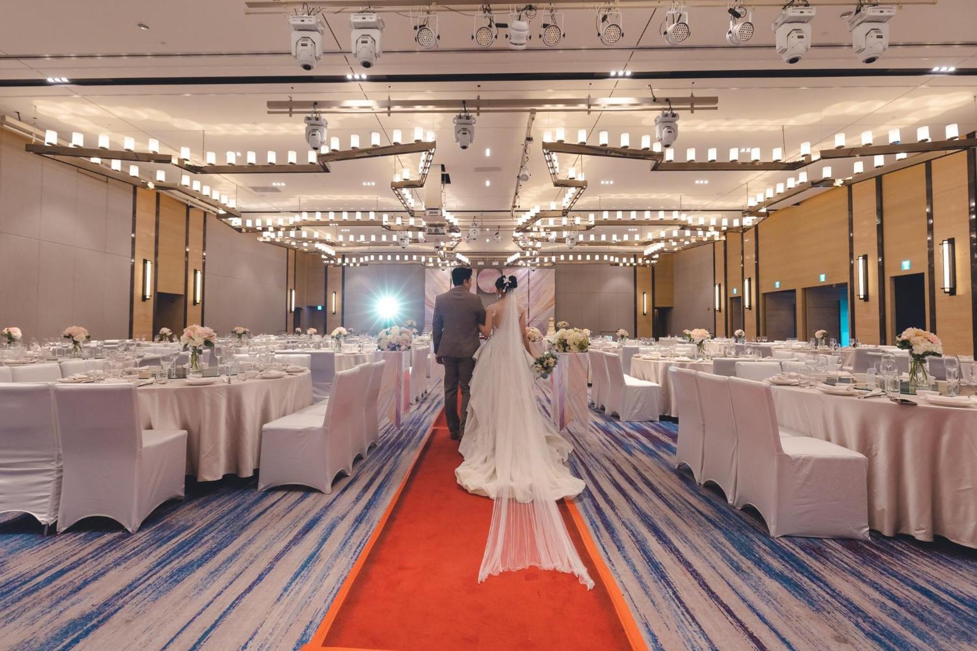 Crowne Plaza Tainan By Ihg Hotel Ngoại thất bức ảnh Wedding reception at the Grand Ballroom