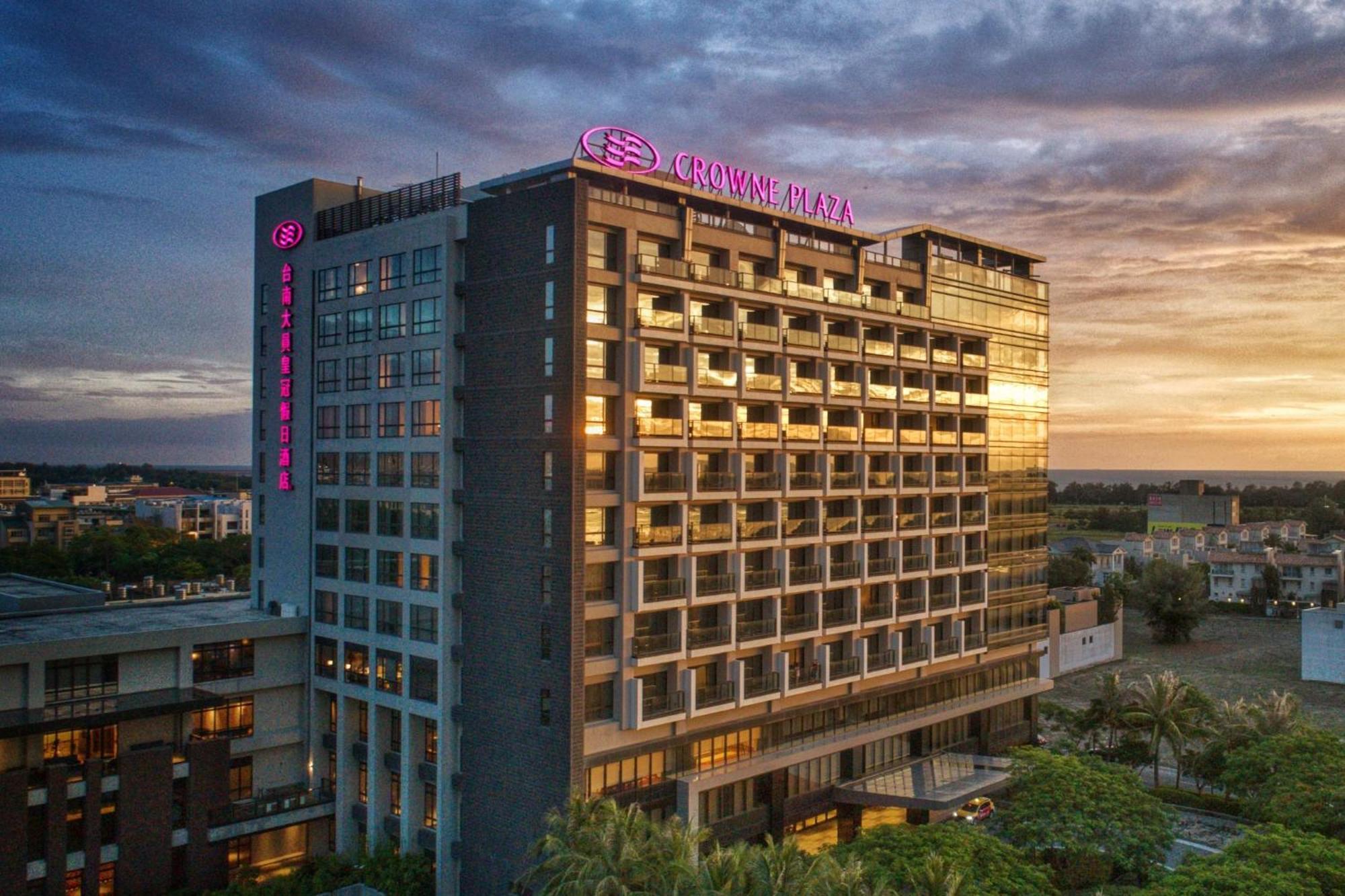 Crowne Plaza Tainan By Ihg Hotel Ngoại thất bức ảnh